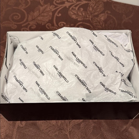 Karl Lagerfeld Elegant Black Slingback Heels. Ladies Size 7 - Picture 15 of 15